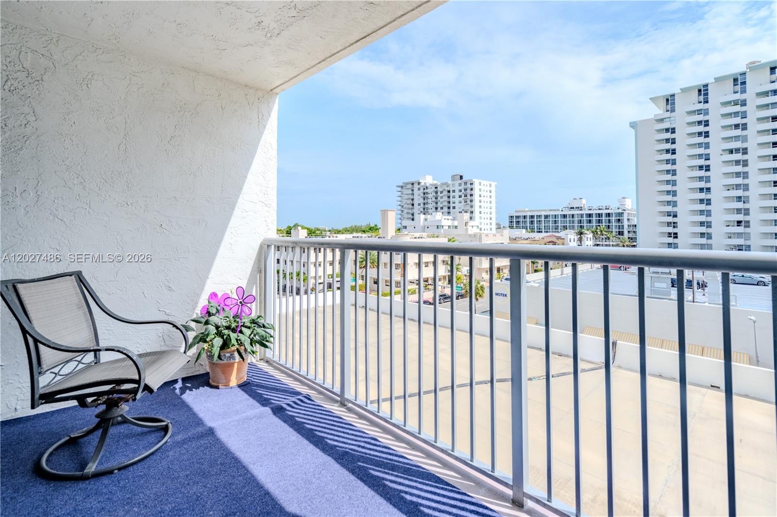 MIRASOL OCEAN TOWERS COND - Residential