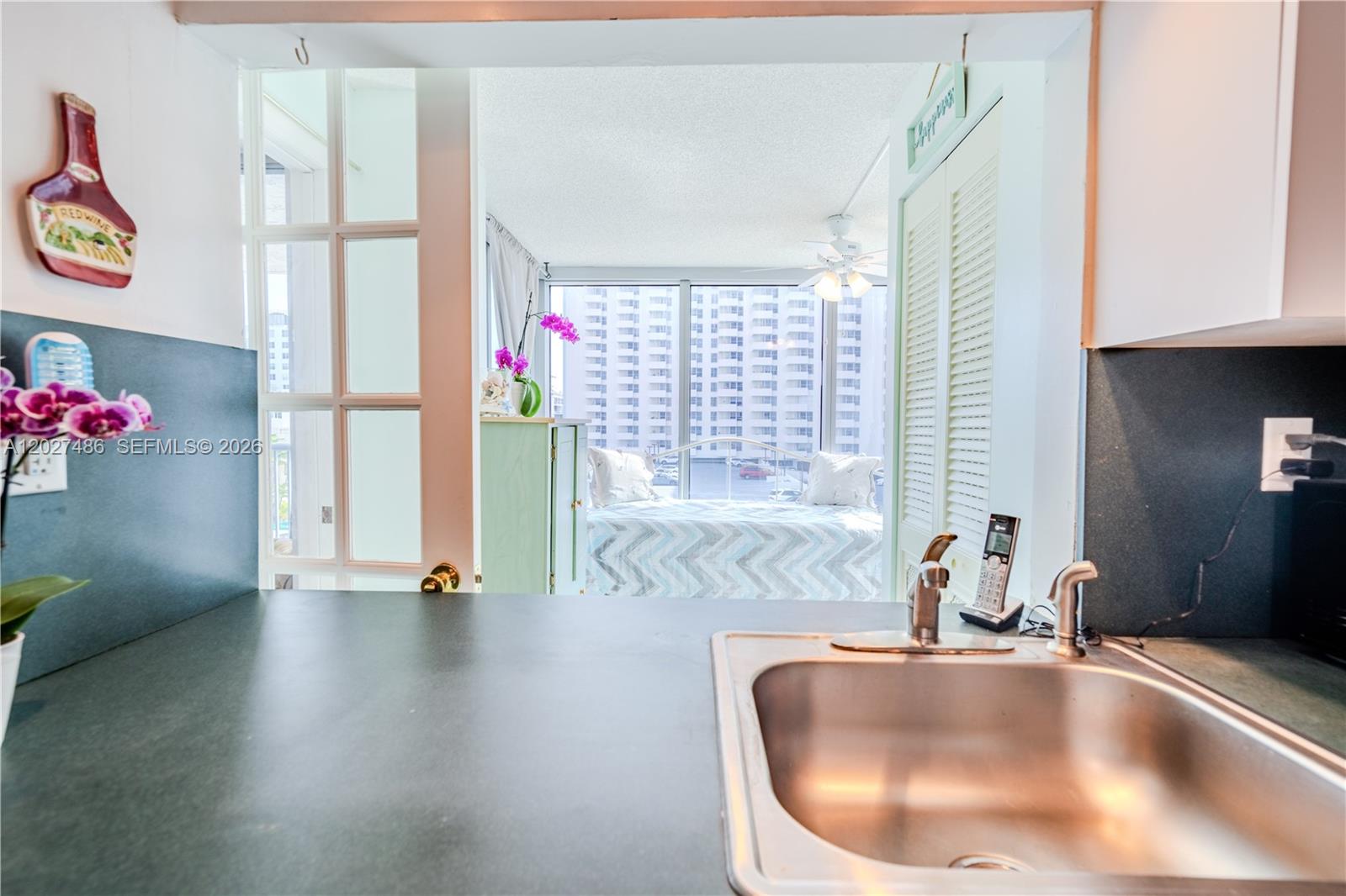 MIRASOL OCEAN TOWERS COND - Residential