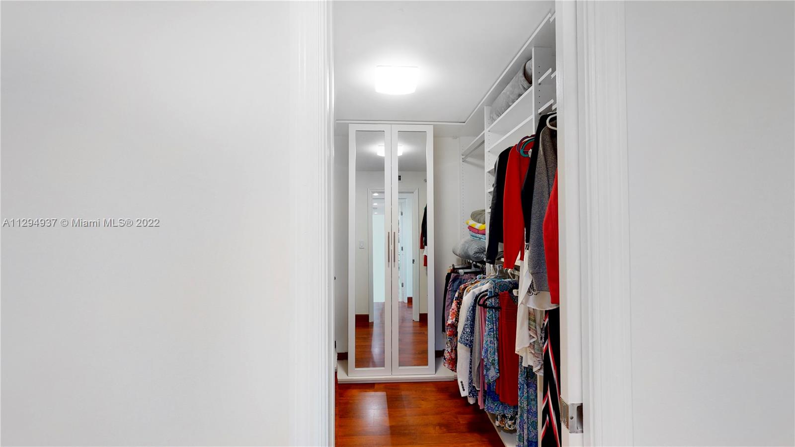 THE COLLINS CONDO - Residential Lease