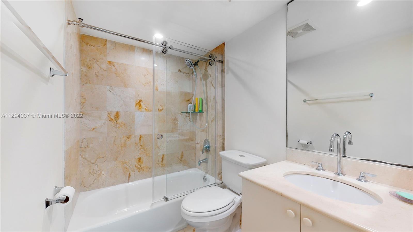 THE COLLINS CONDO - Residential Lease