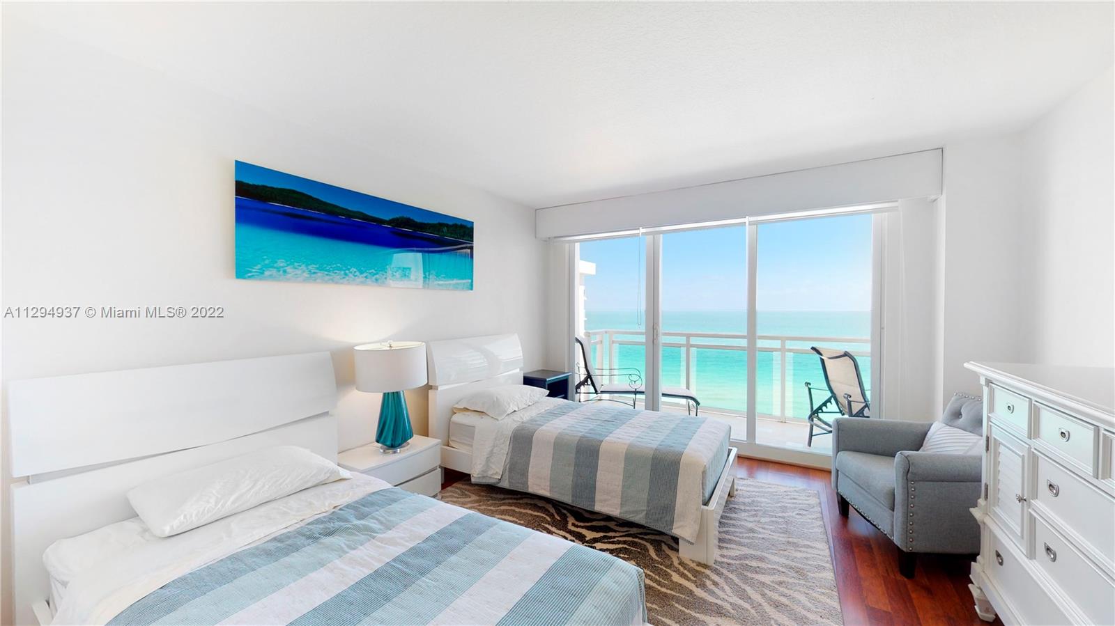 THE COLLINS CONDO - Residential Lease