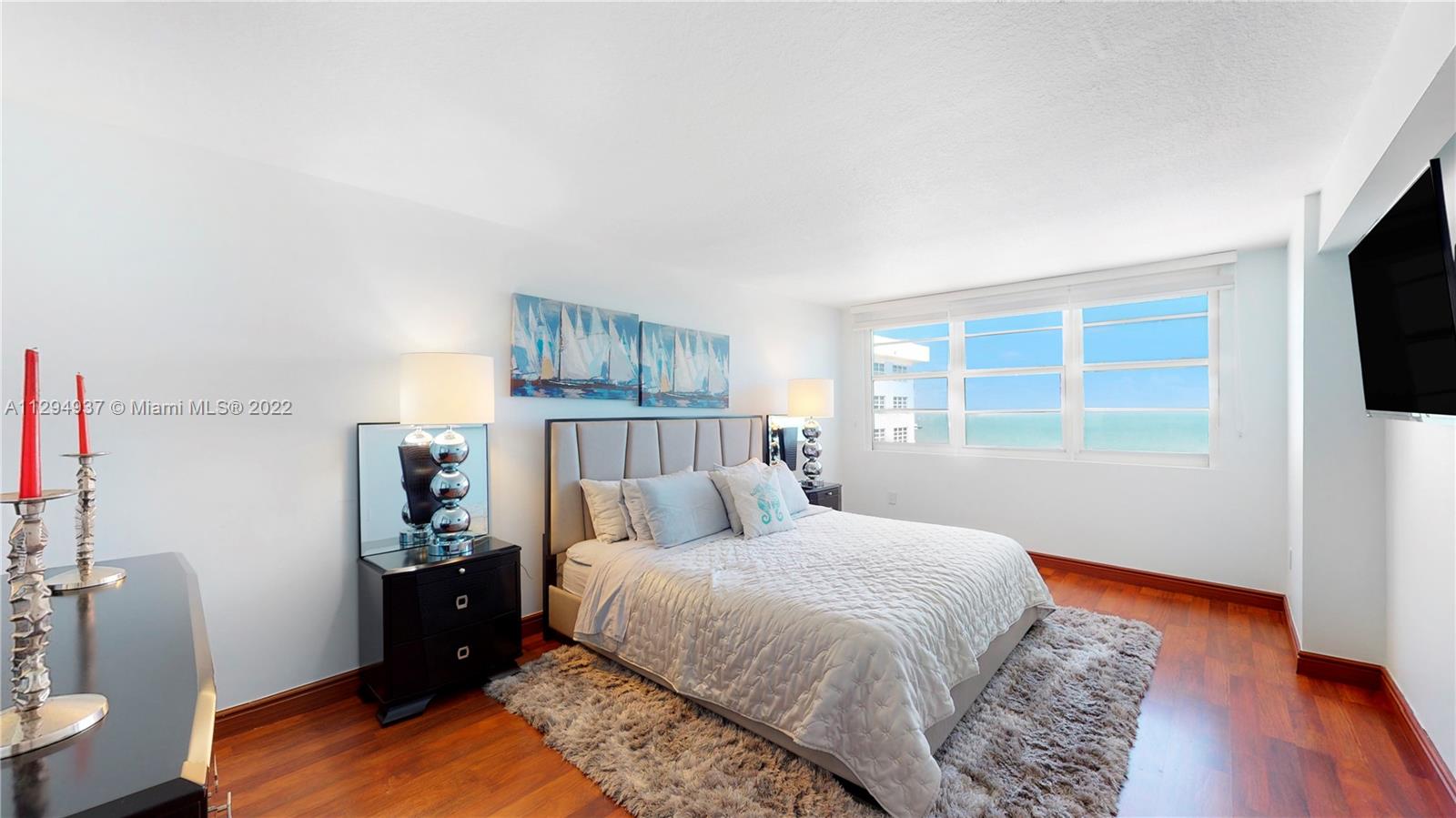 THE COLLINS CONDO - Residential Lease