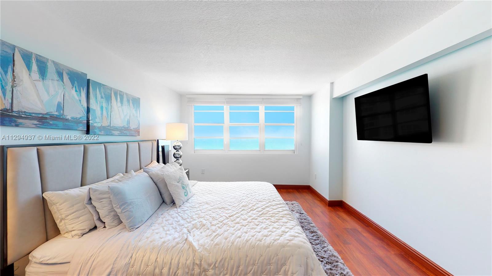 THE COLLINS CONDO - Residential Lease