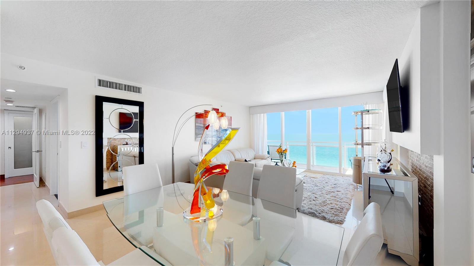 THE COLLINS CONDO - Residential Lease