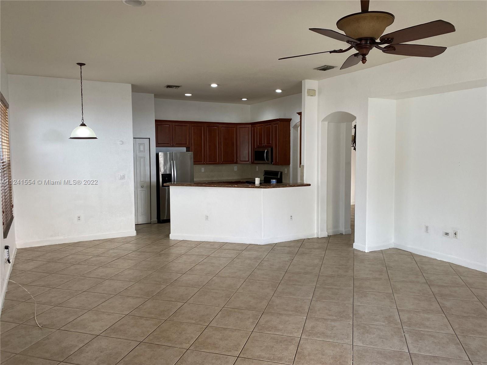 SPICEWOOD SUB - Residential Lease