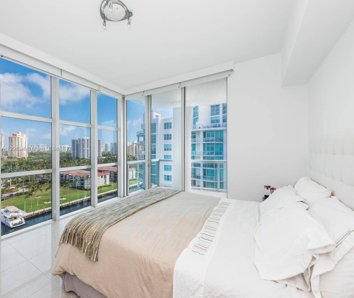 THE ATRIUM AT AVENTURA CO - Residential Lease