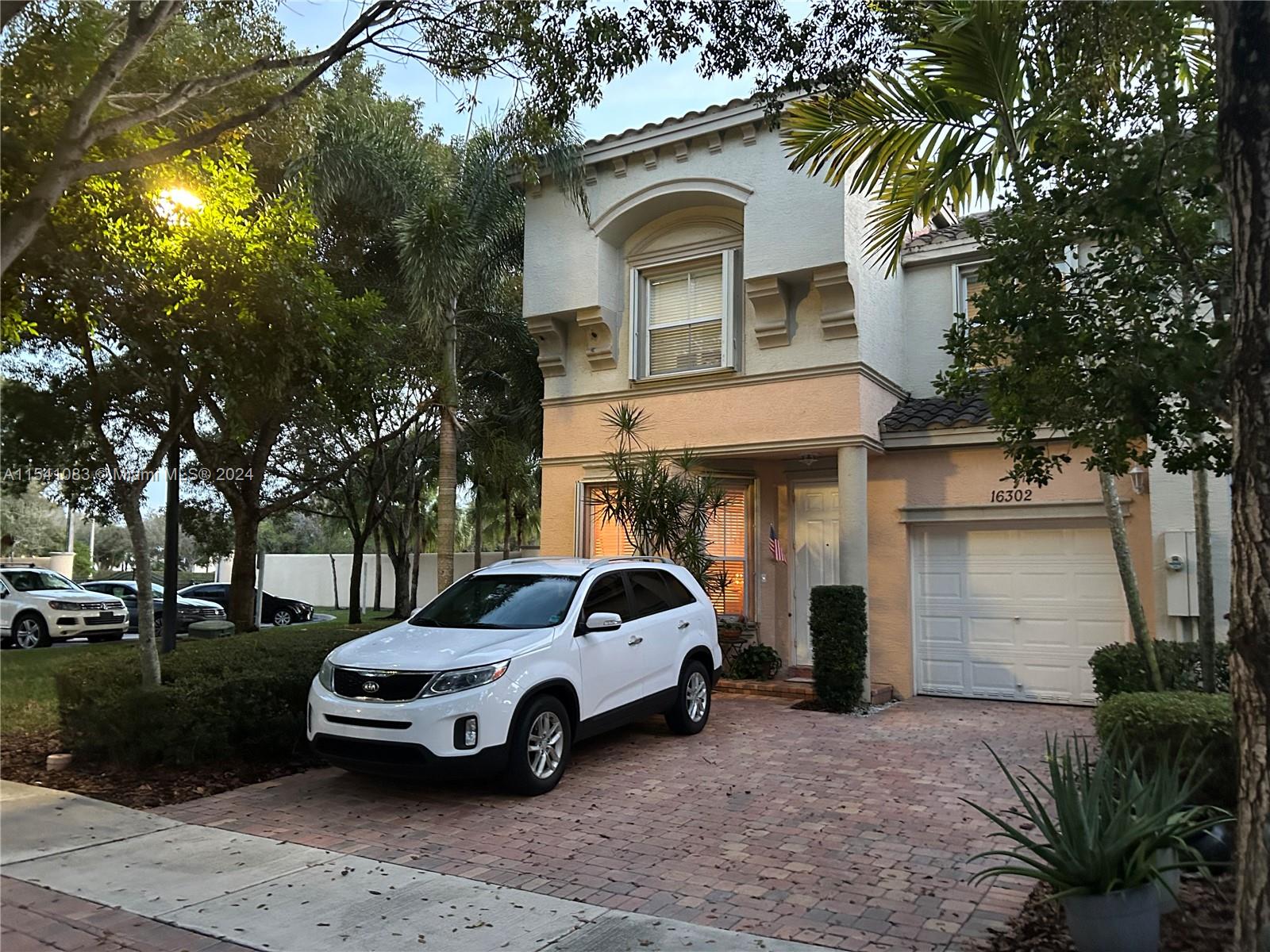 RIVIERA ISLES IV - Residential