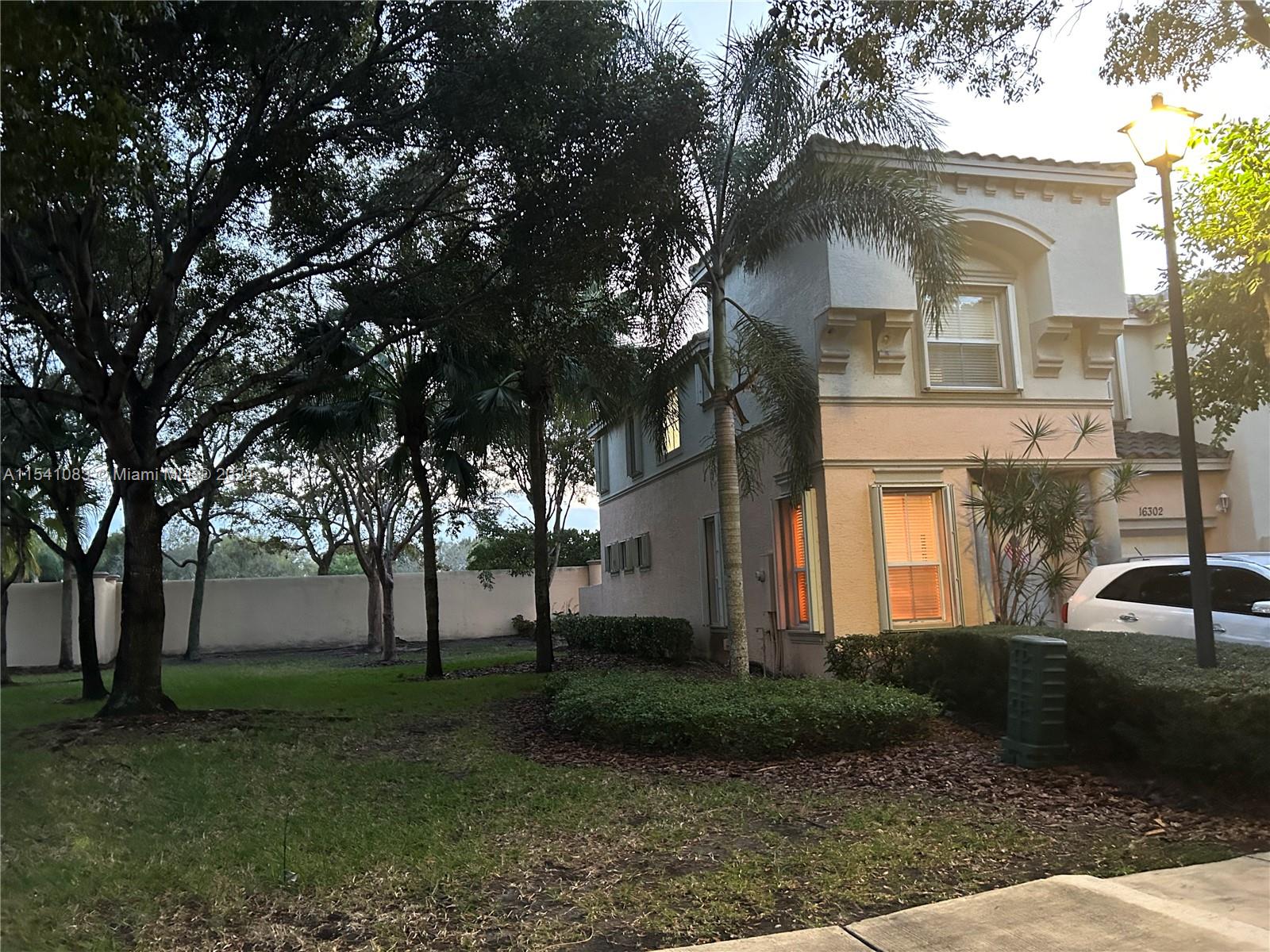 RIVIERA ISLES IV - Residential