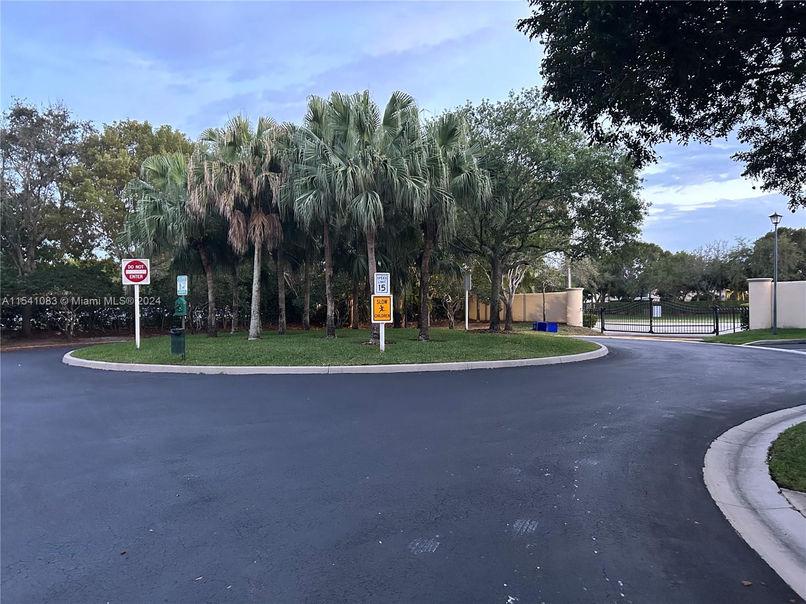 RIVIERA ISLES IV - Residential
