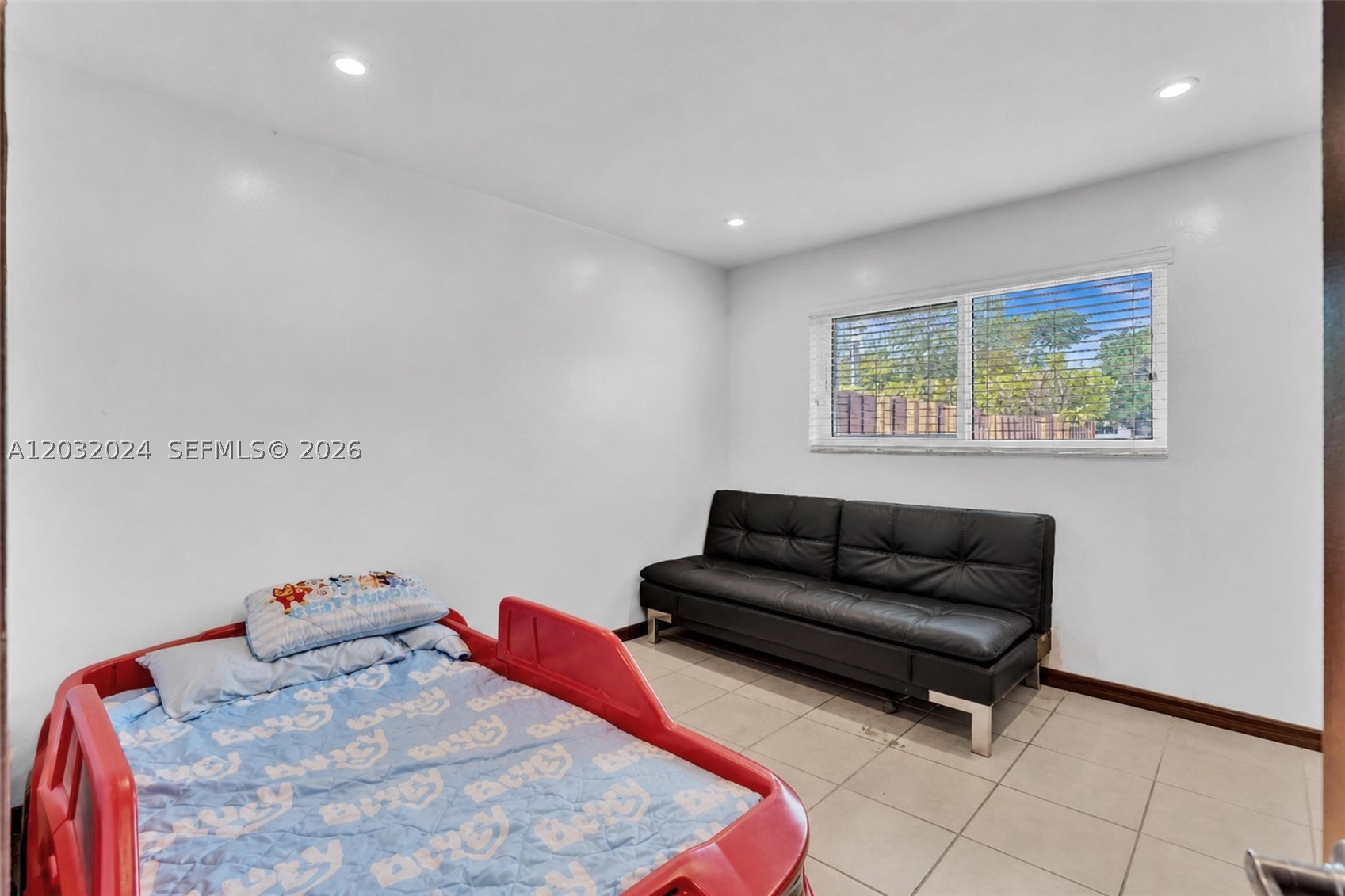 HIGHLAND LAKES SEC 2 - Residential