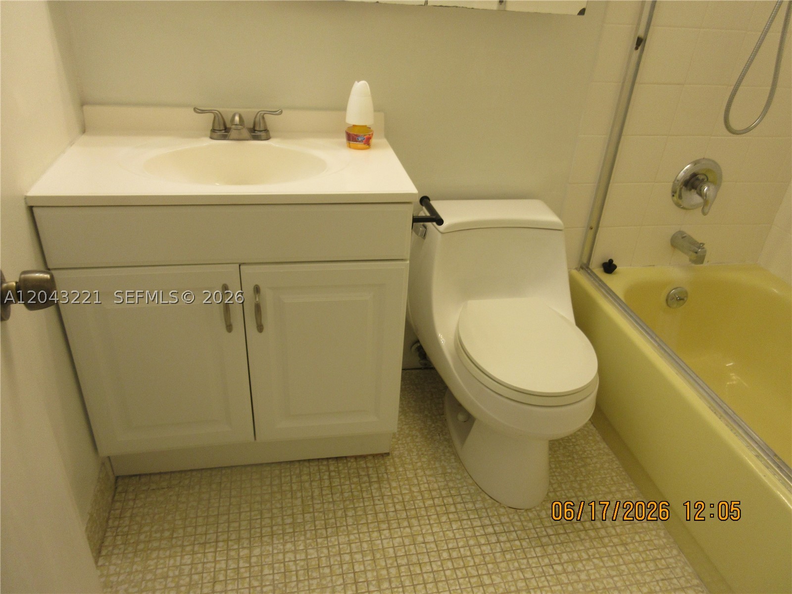 DIXIE GARDENS CONDO - Residential