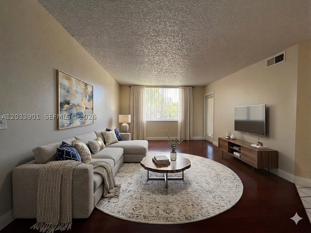 WINDWARD LAKES CONDO - Residential Lease