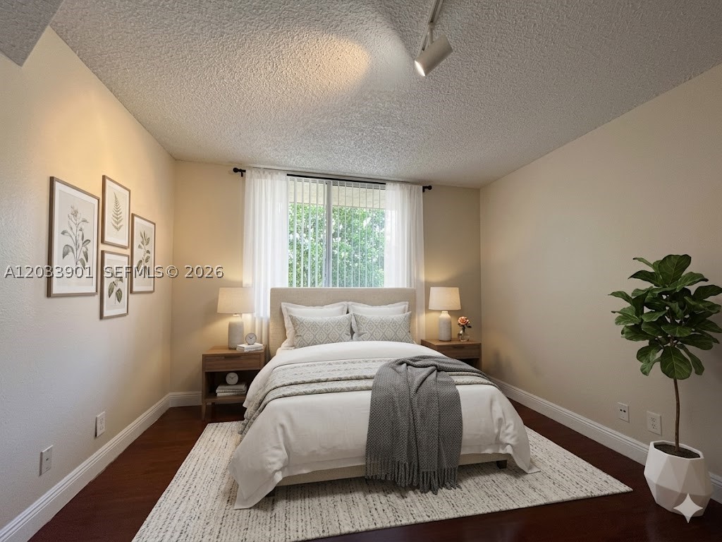 WINDWARD LAKES CONDO - Residential Lease