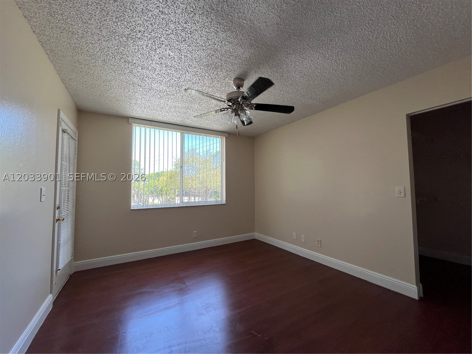 WINDWARD LAKES CONDO - Residential Lease