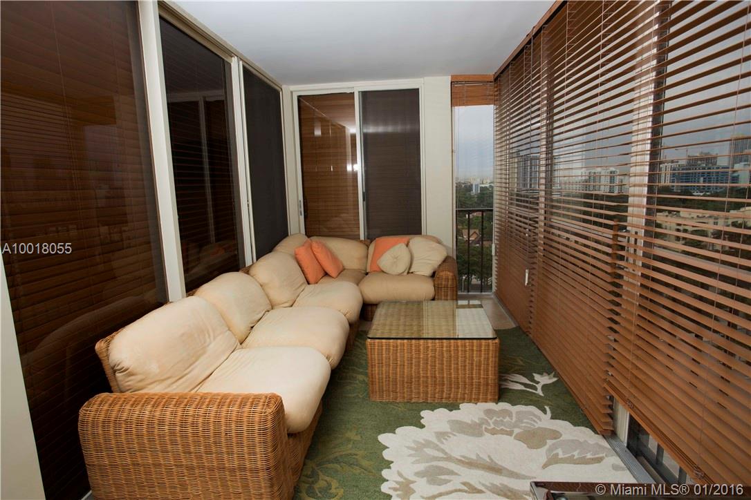 BRICKELL PLACE PHASE II - Residential Lease