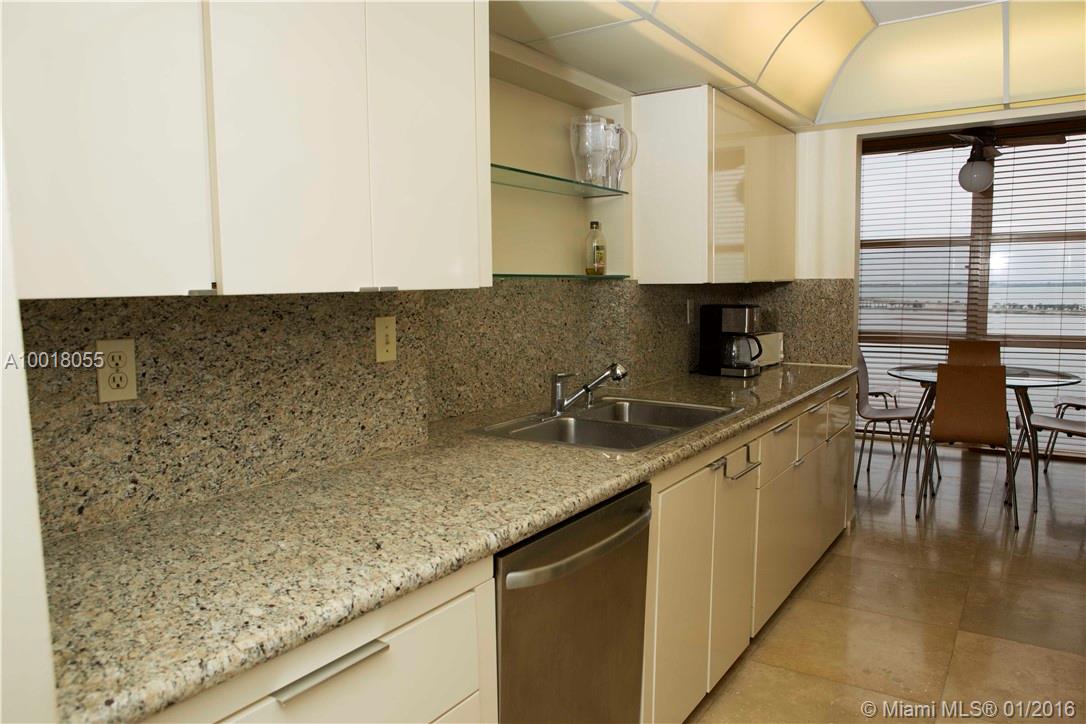 BRICKELL PLACE PHASE II - Residential Lease