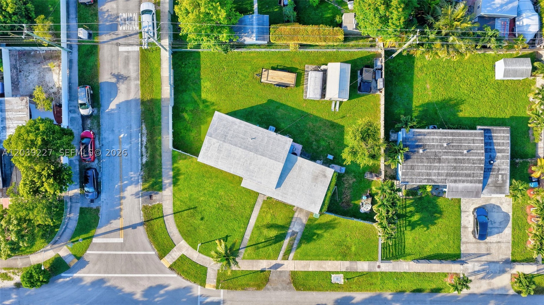 WESTWOOD LAKE - Residential