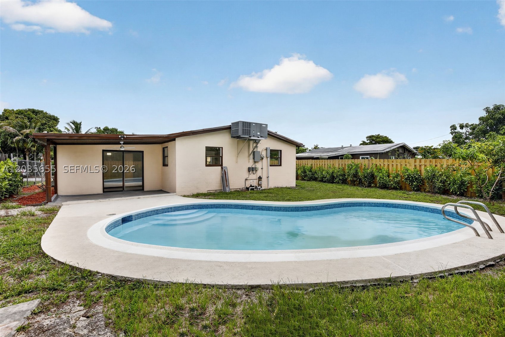 SUNRISE GOLF VILLAGE SEC - Residential