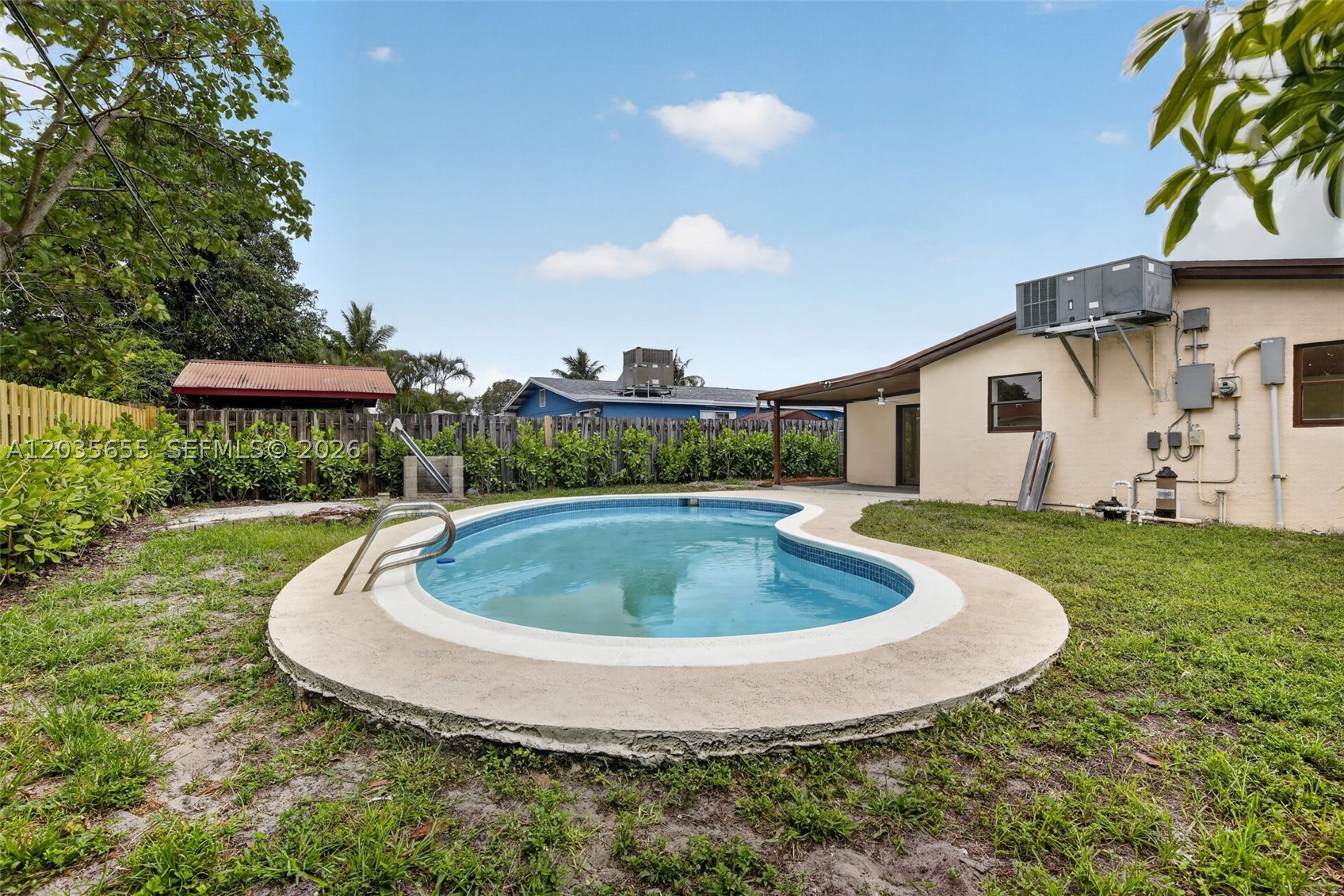 SUNRISE GOLF VILLAGE SEC - Residential
