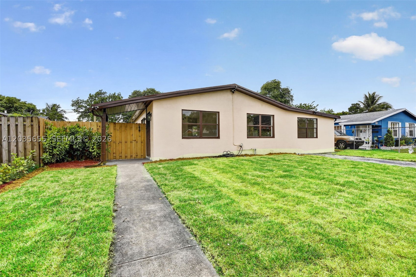 SUNRISE GOLF VILLAGE SEC - Residential