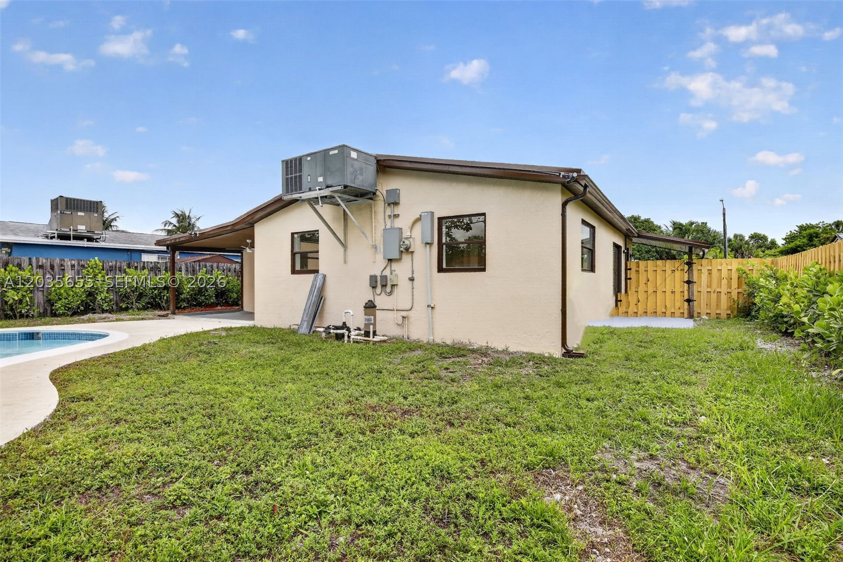 SUNRISE GOLF VILLAGE SEC - Residential
