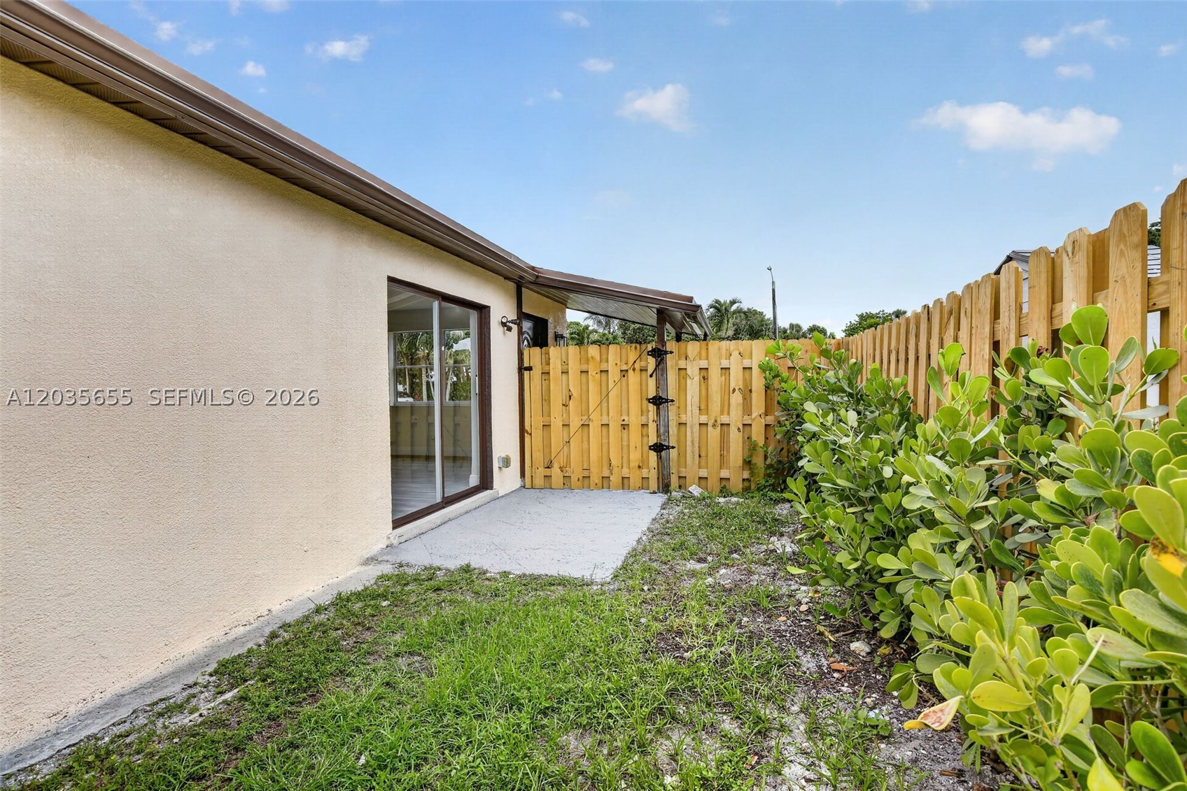 SUNRISE GOLF VILLAGE SEC - Residential