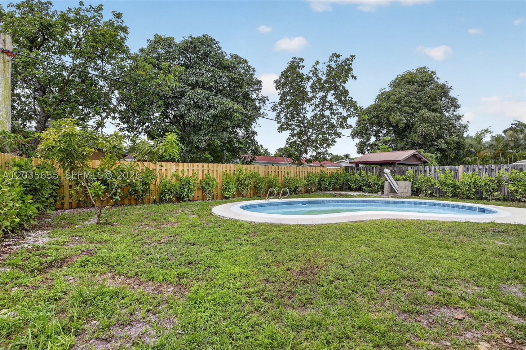SUNRISE GOLF VILLAGE SEC - Residential