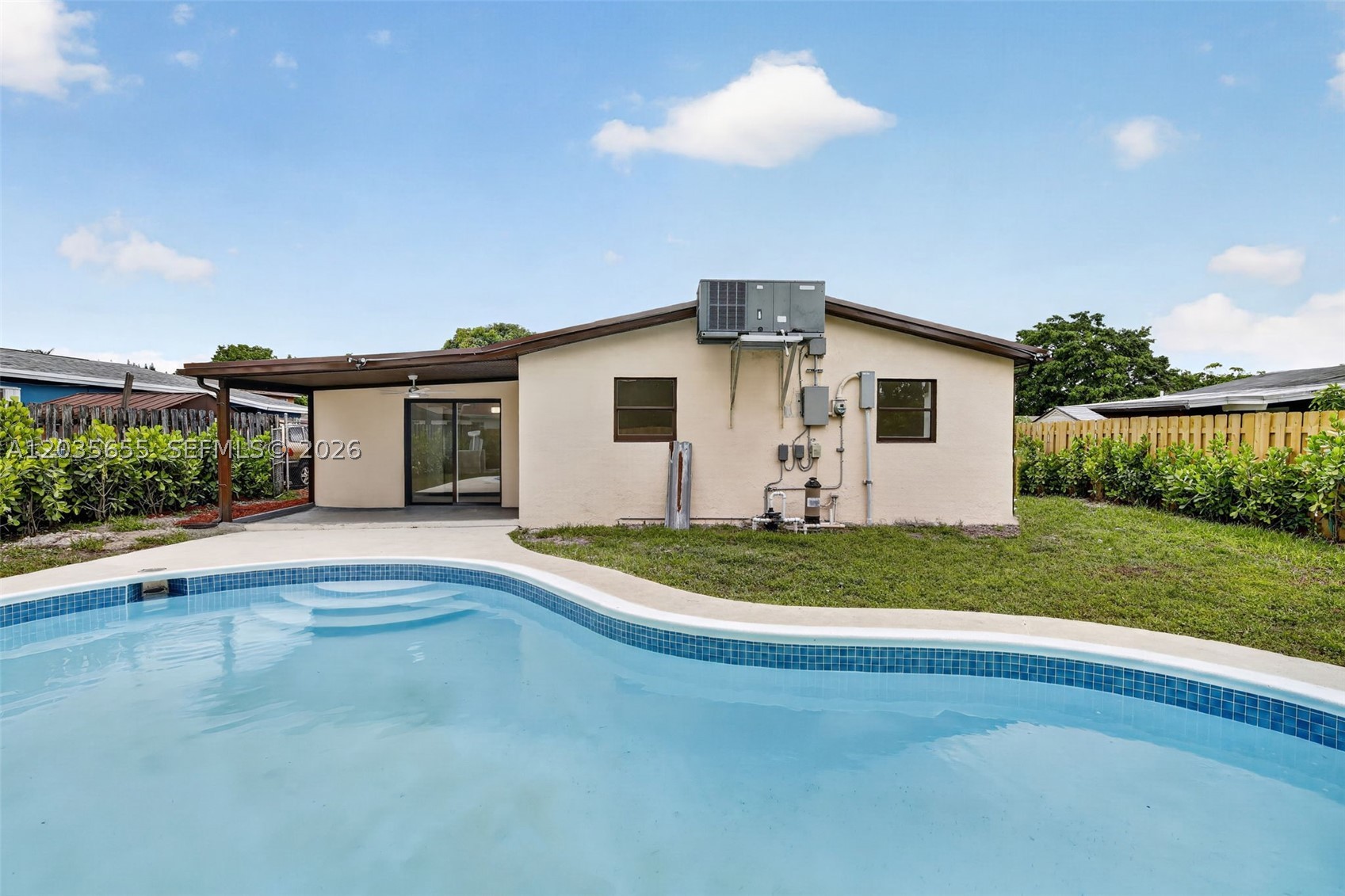 SUNRISE GOLF VILLAGE SEC - Residential