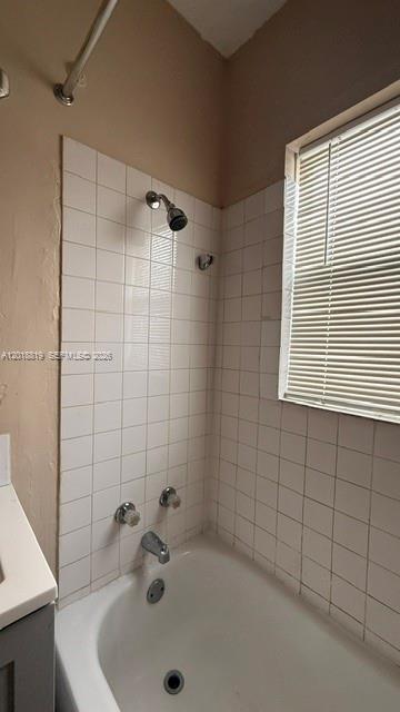 LINCOLN PARK CORR PLAT - Residential Lease