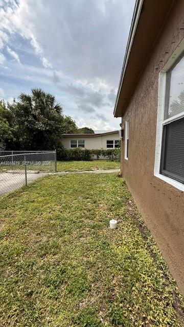 LINCOLN PARK CORR PLAT - Residential Lease