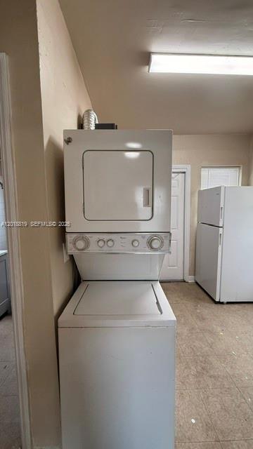 LINCOLN PARK CORR PLAT - Residential Lease