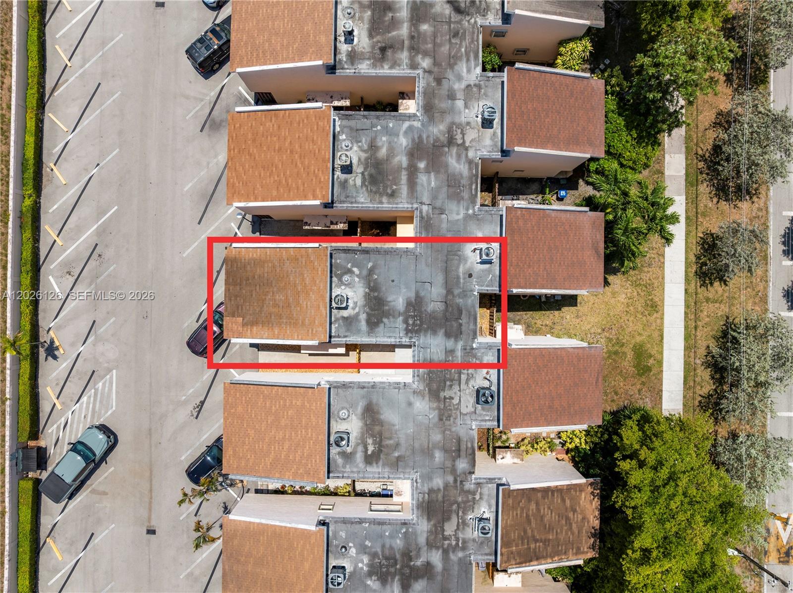 SHORES VILLAS CONDO BLDG - Residential