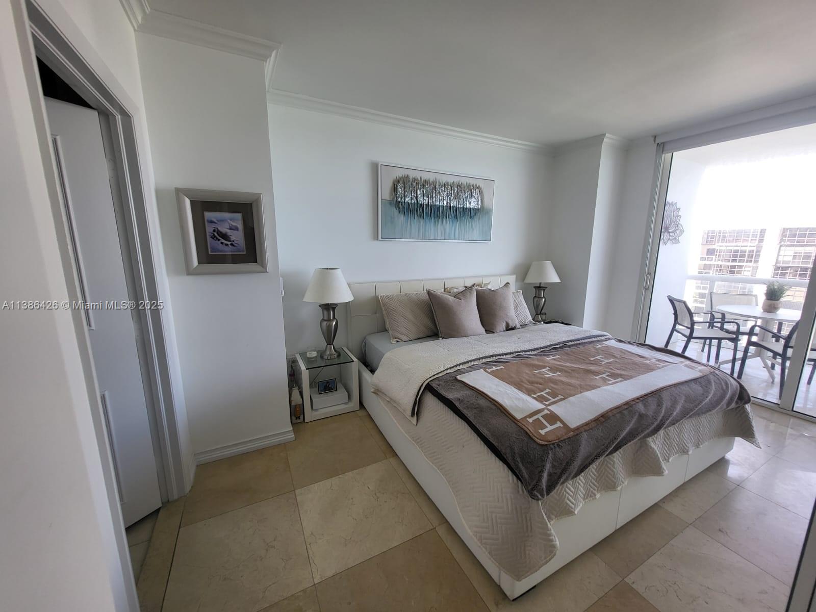 AKOYA CONDO - Residential