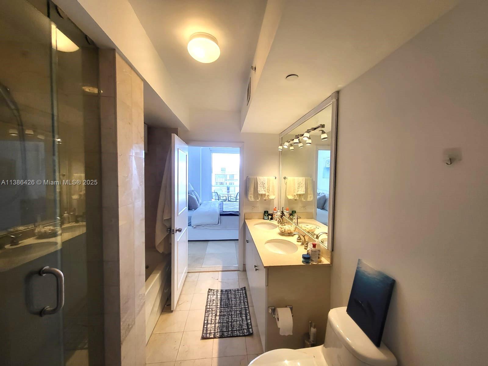 AKOYA CONDO - Residential