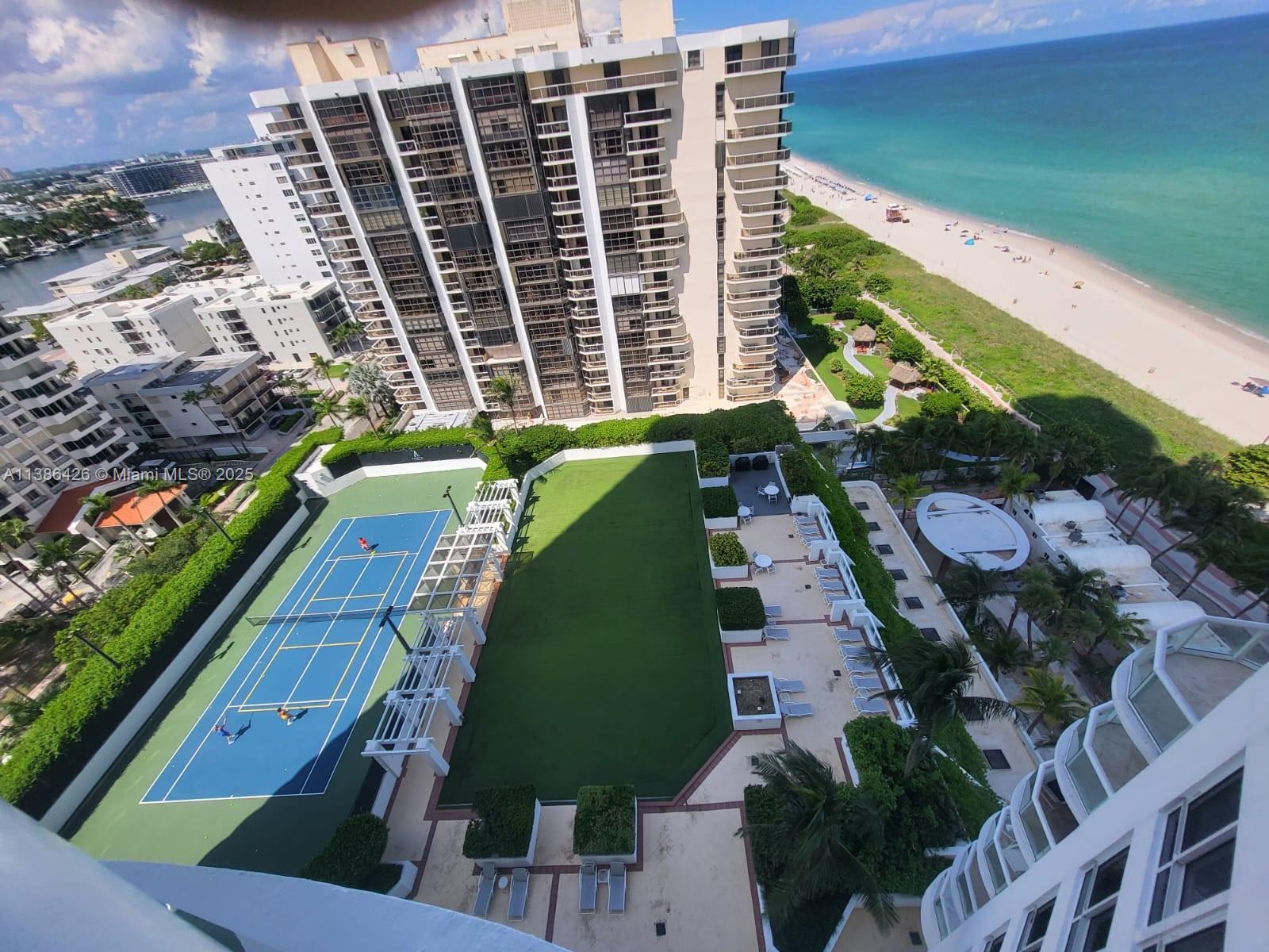AKOYA CONDO - Residential