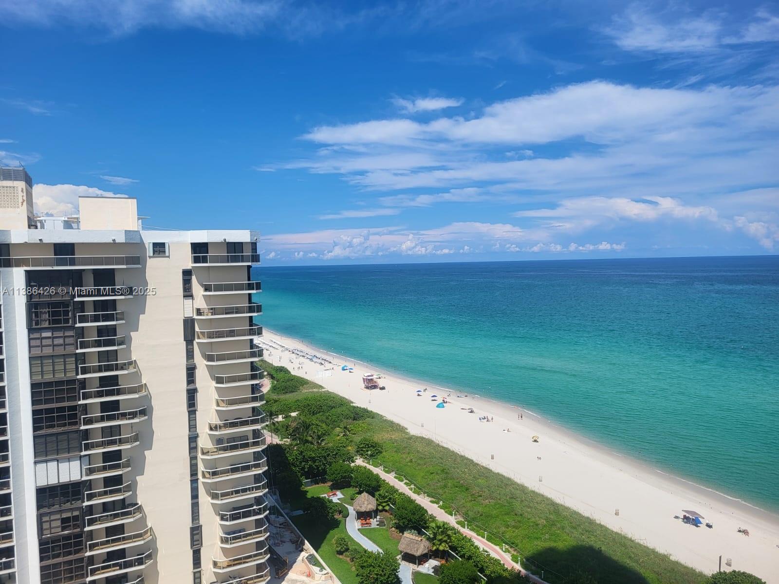 AKOYA CONDO - Residential