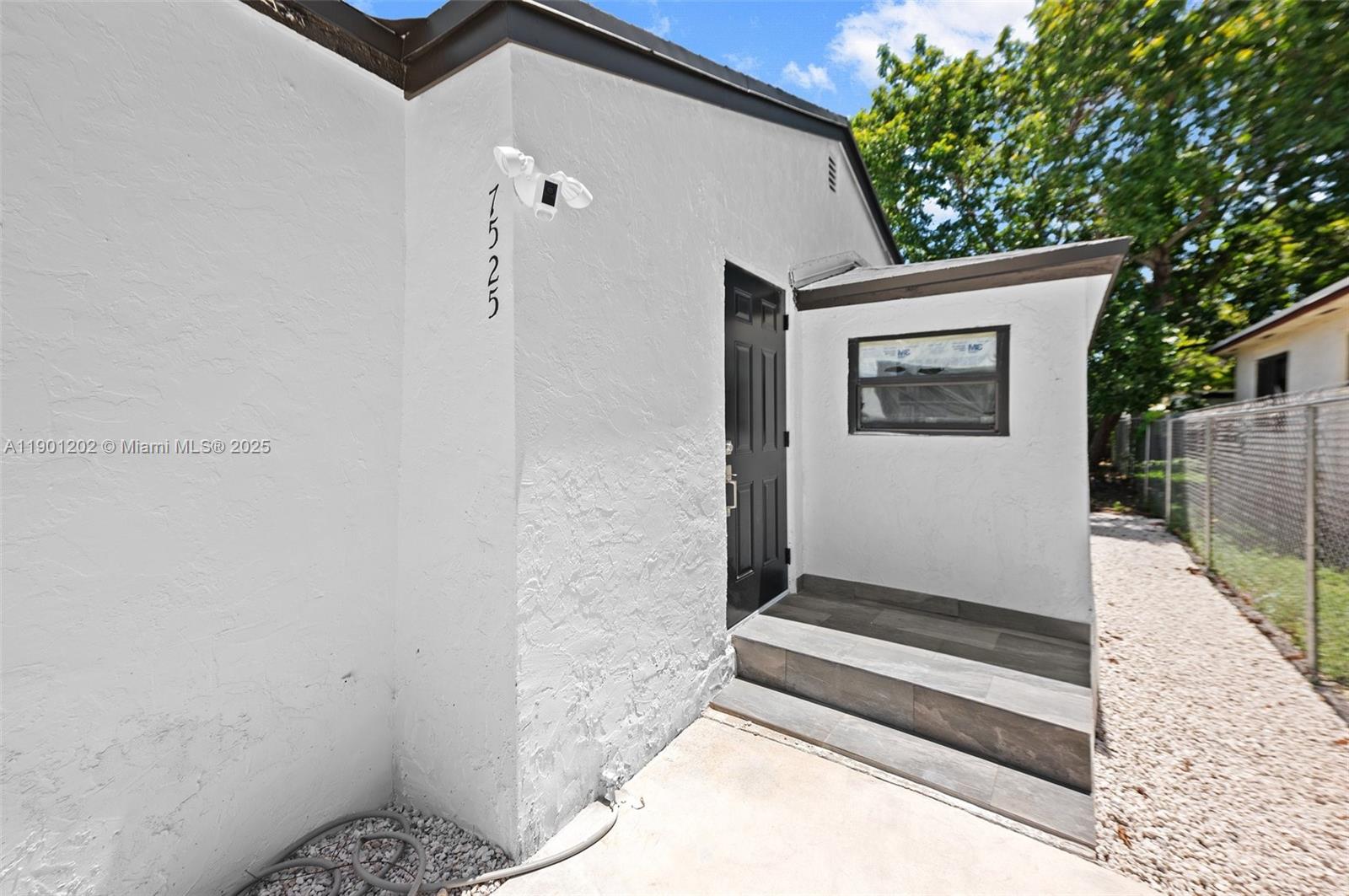 OAKLAND PARK - Residential