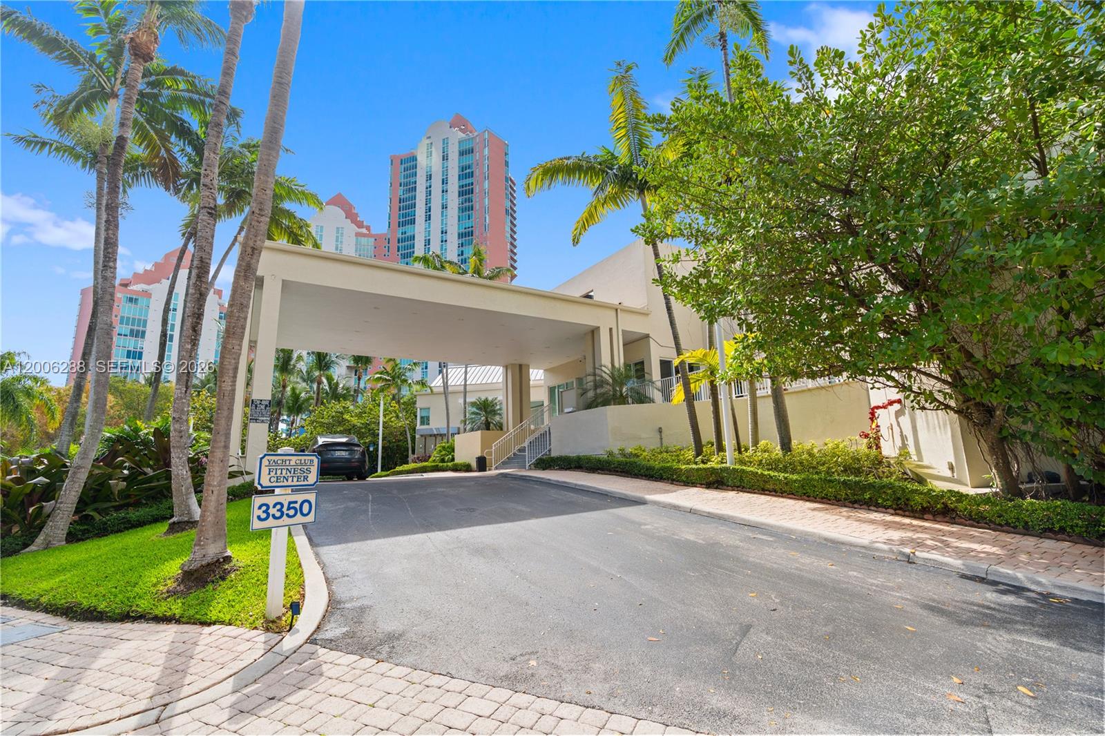AVENTURA MARINA CONDO NUM - Residential