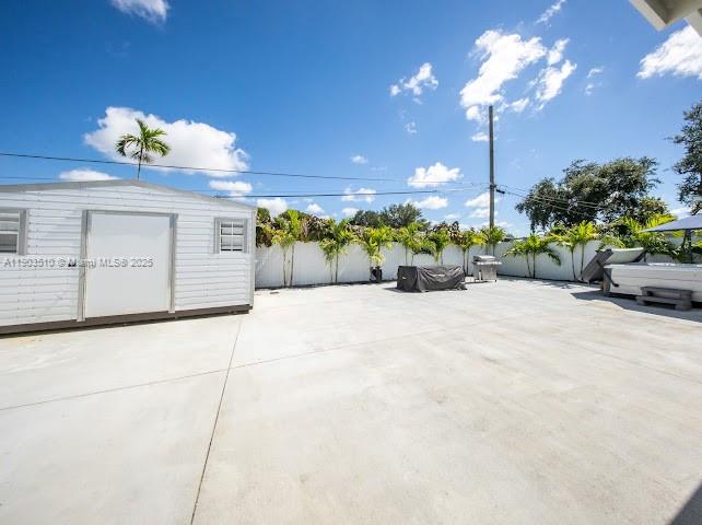GOLDEN HIGHLANDS EST - Residential