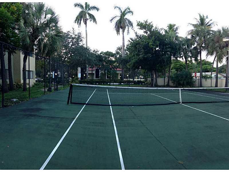 MARINA OAKS CONDO - Residential Lease
