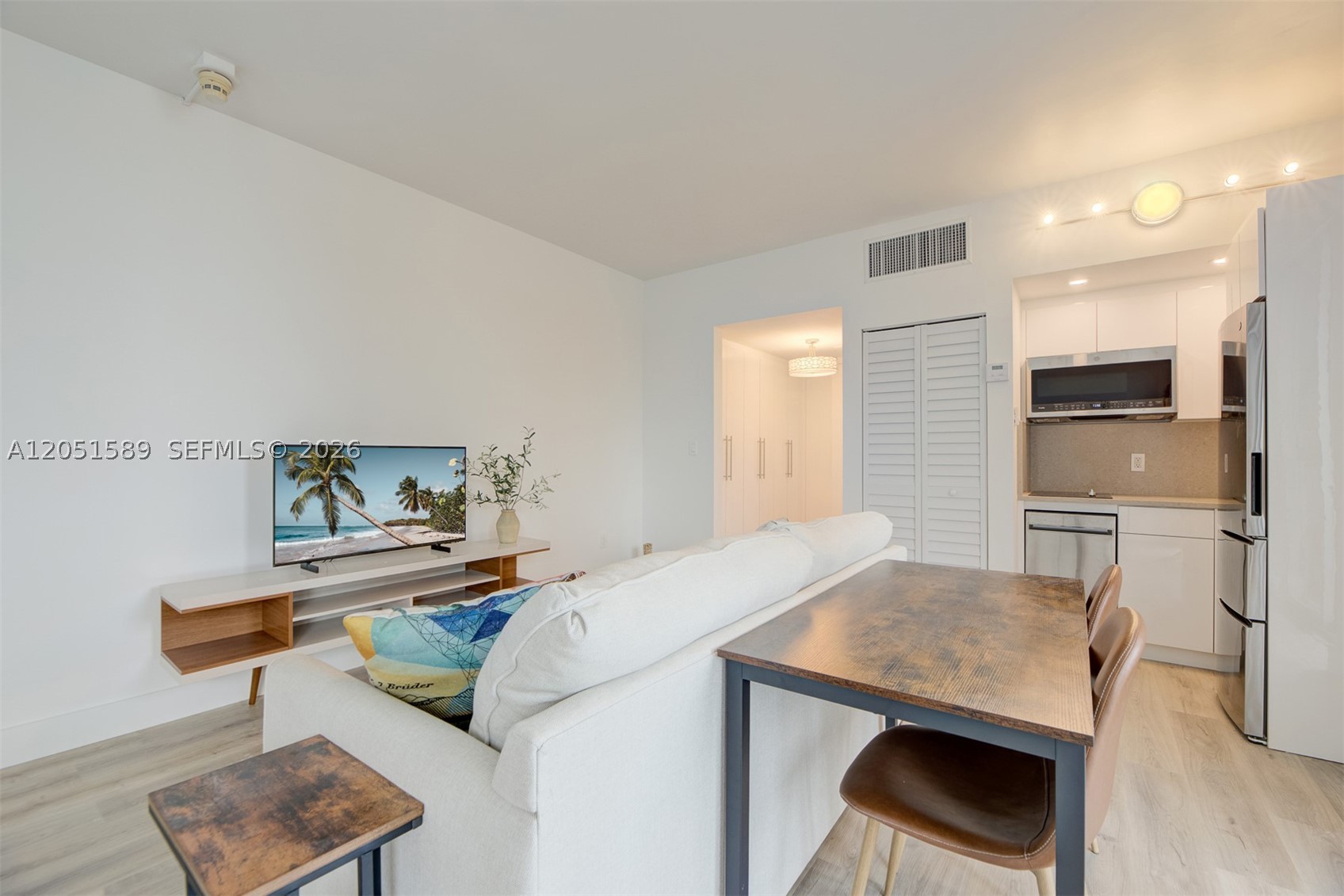 PALM BAY CONDOMINIUM - Residential