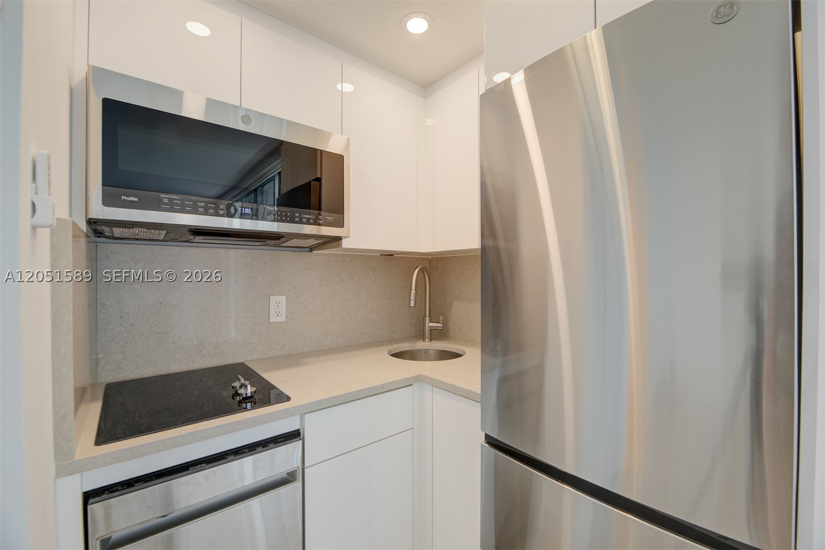 PALM BAY CONDOMINIUM - Residential