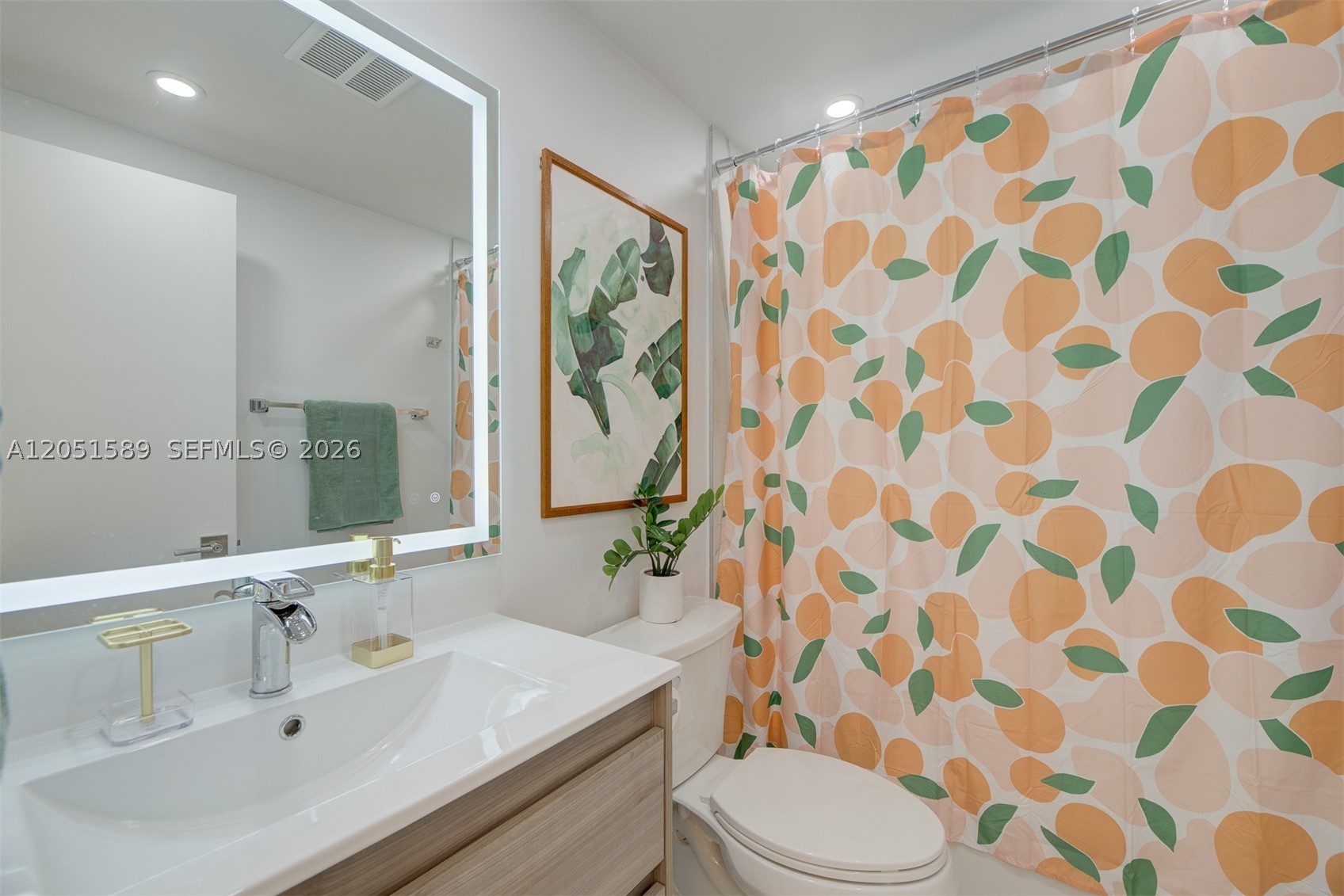 PALM BAY CONDOMINIUM - Residential