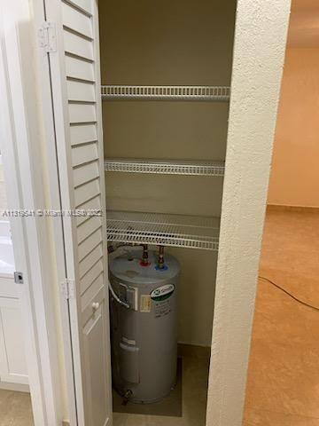 WEST END PARK AMD PL - Residential Lease