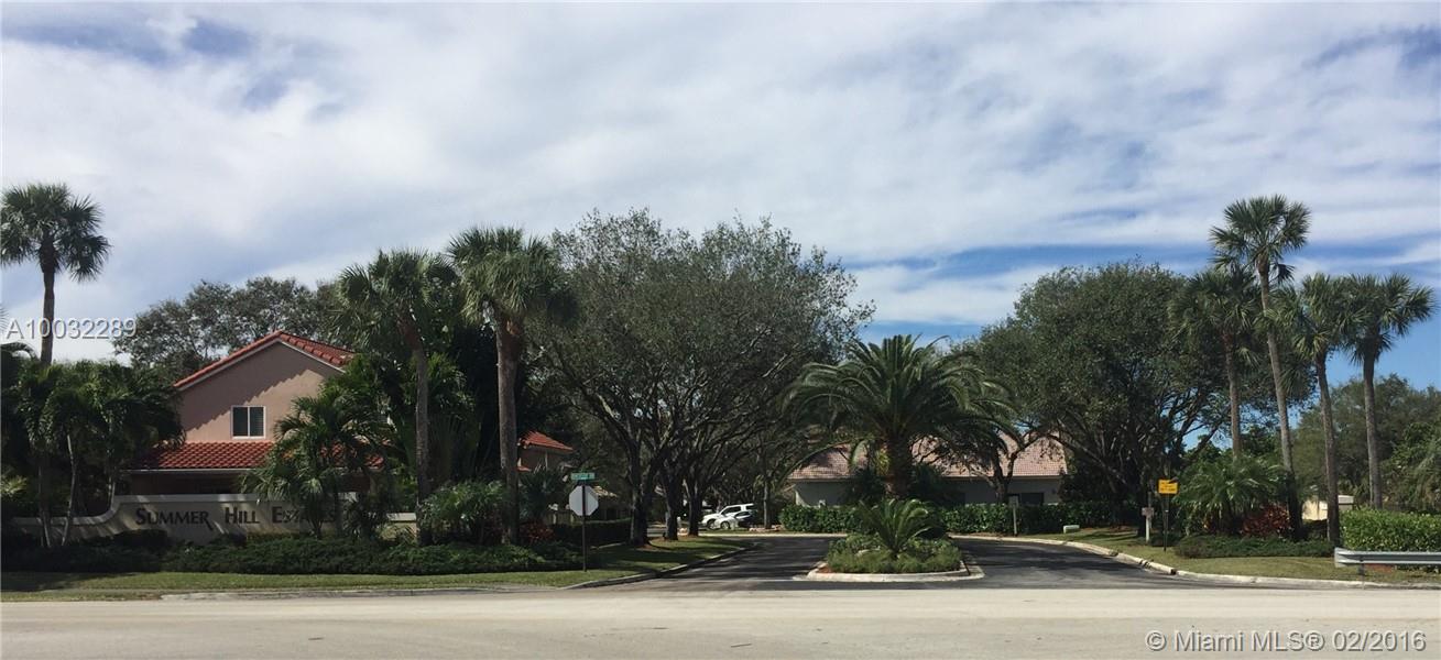 PINE RIDGE - Residential