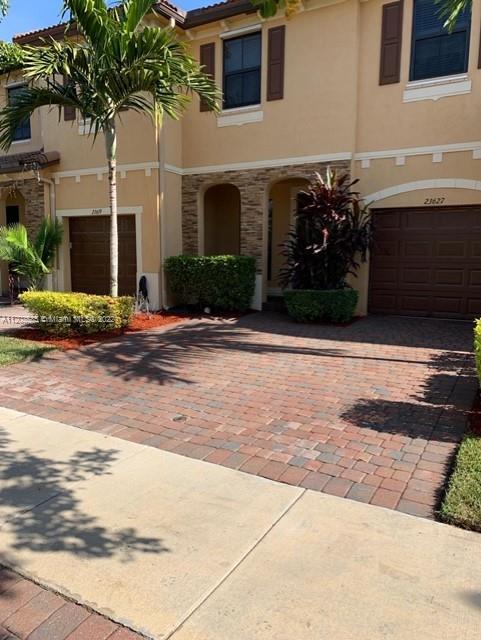 SILVER PALM WEST - Residential Lease