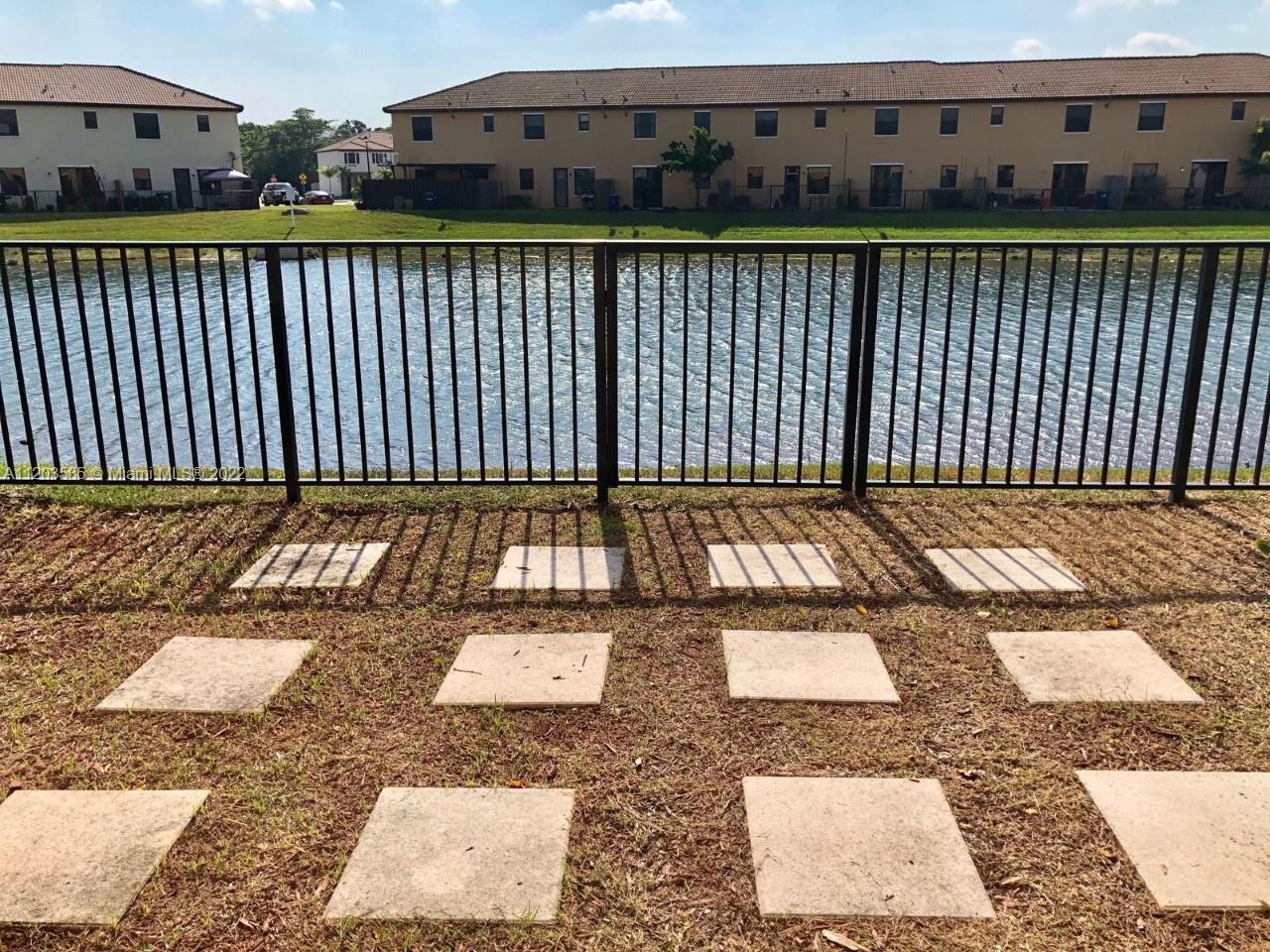 SILVER PALM WEST - Residential Lease