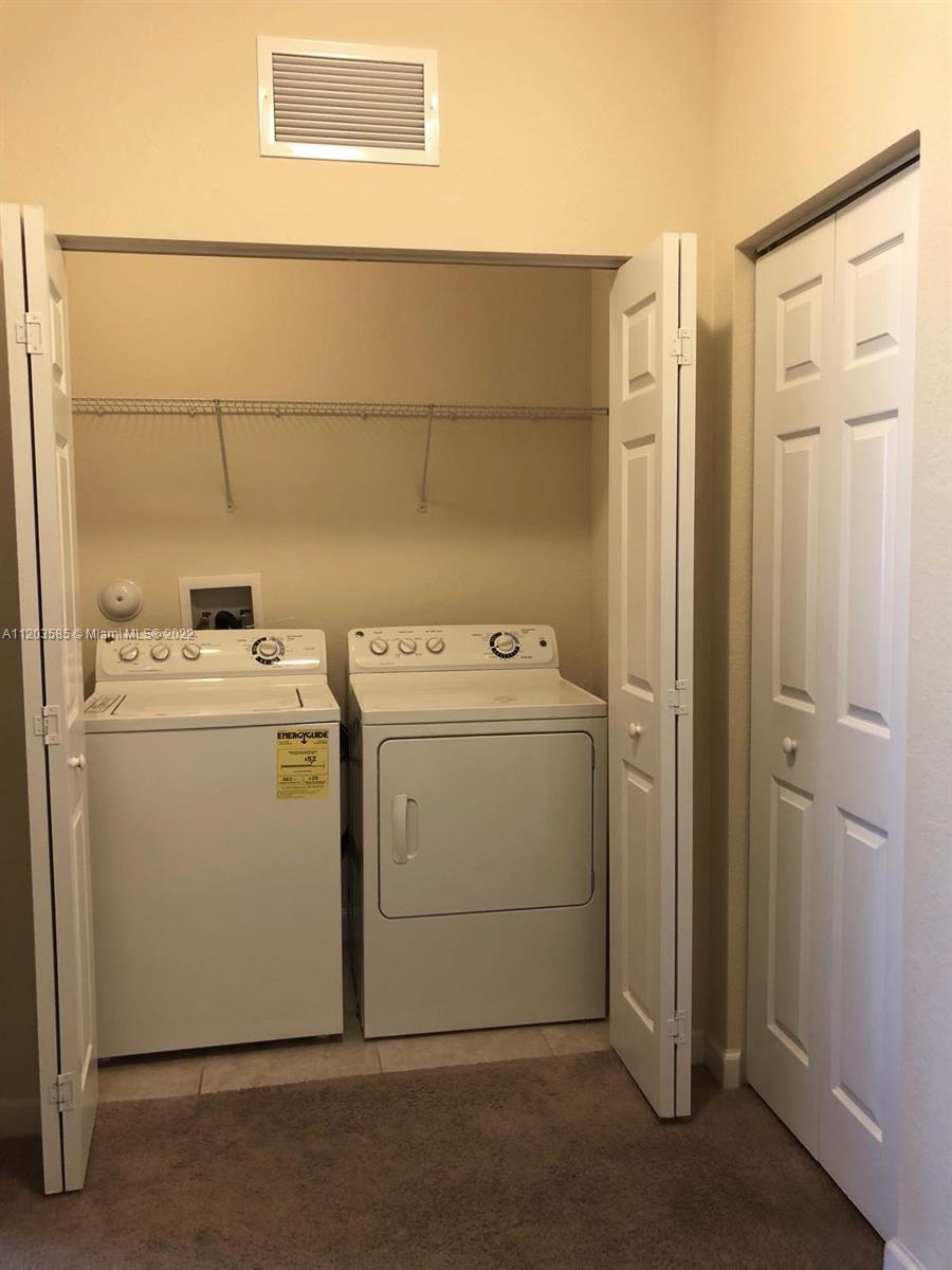 SILVER PALM WEST - Residential Lease