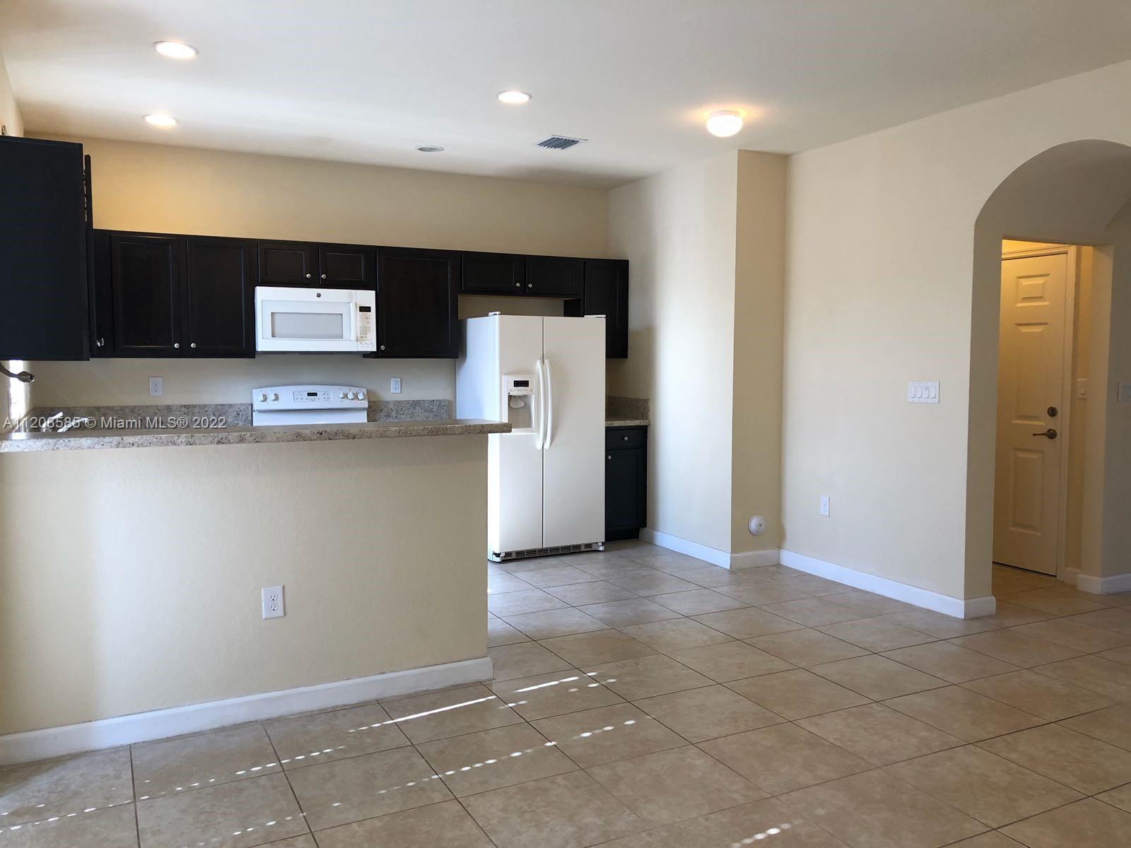 SILVER PALM WEST - Residential Lease