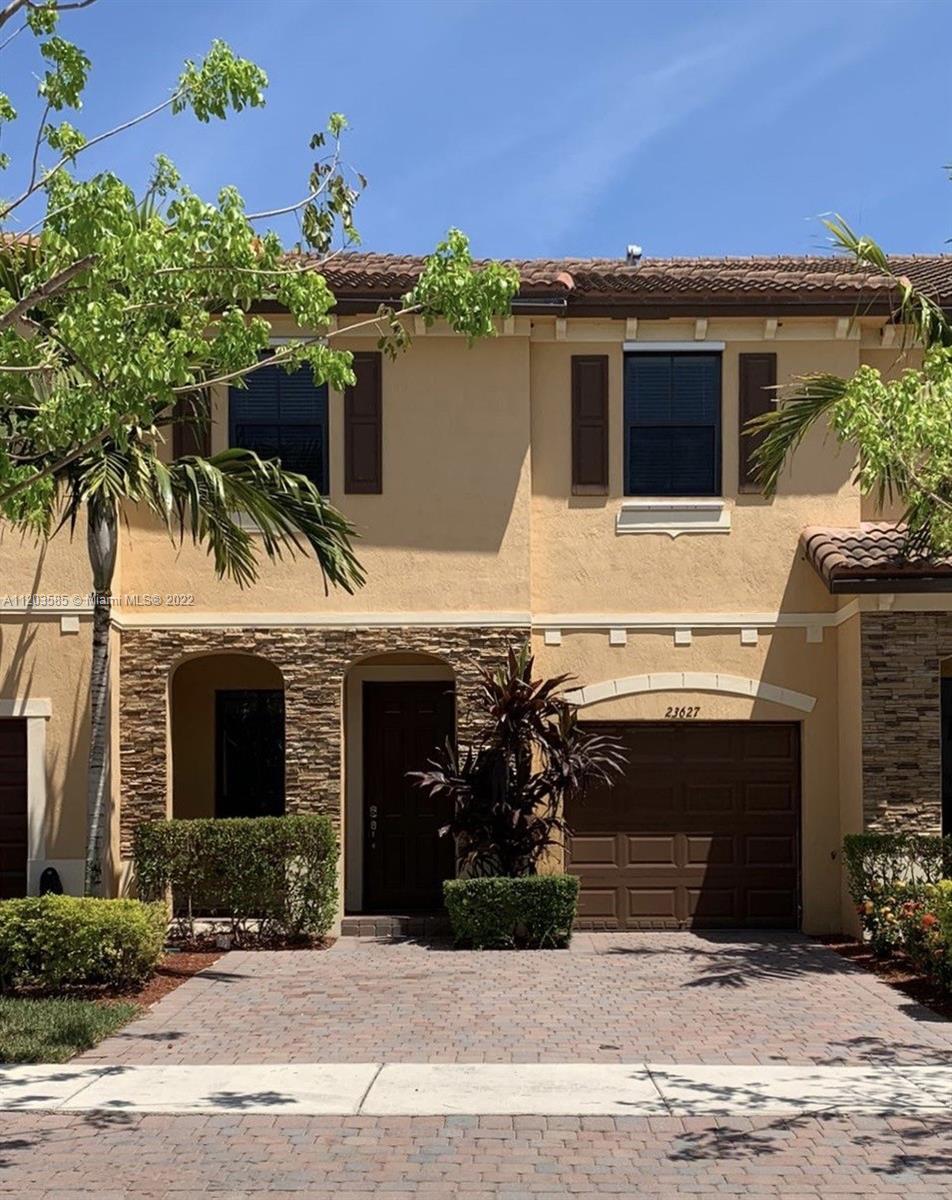 SILVER PALM WEST - Residential Lease